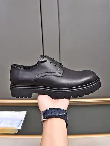 LV hombre código 1yu2poo6C5boo Tamaño 3844