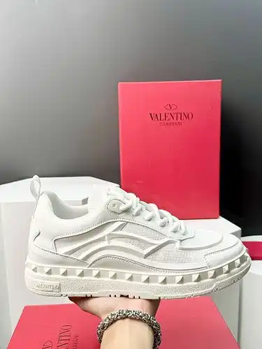 Valentino zapato para hombre código 1yu1yu25B5poo Tamaño 384445 personalizado