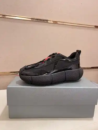 Código de calzado masculino Prada 1yu1yu29c2poo talla 3844