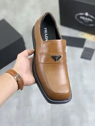 Zapatos masculinos Prada 1yu2poo3c2poo talla 3844