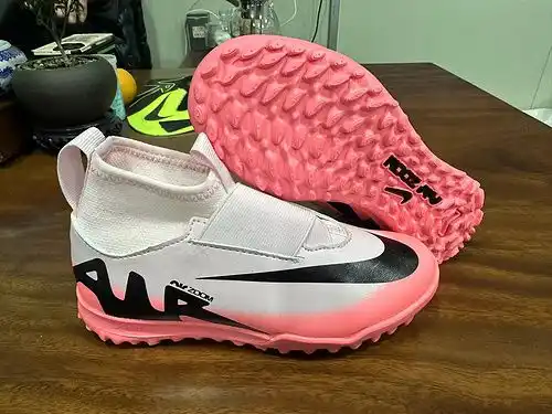 Llegan a 3poo35 asesinos 1yu5 zapatos de fútbol para niños de alta gama
