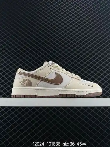 El PAR completo de zapatos 1yu9poo nike dunk Low Flowering Messenger se inspira en rosas blancas, co
