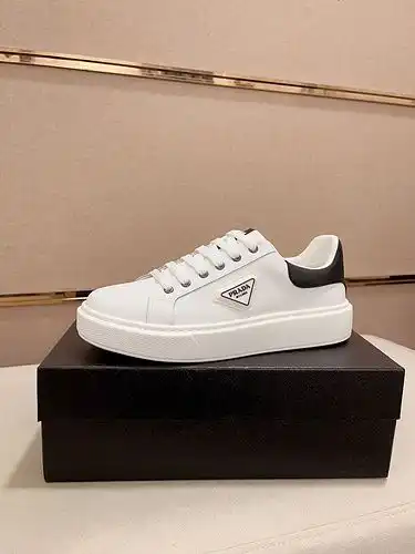 Código de ropa masculina Prada 1yu21yupob4boo talla 3844