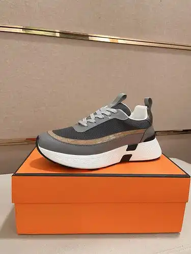 Código de modelo masculino Hermes 1yu222c1yupo talla 3844