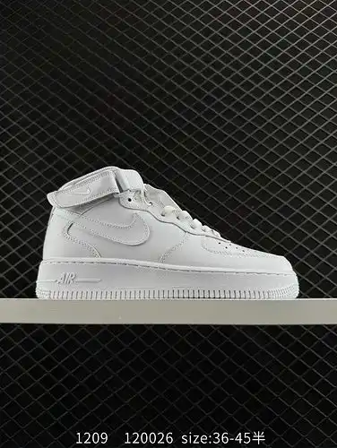 La zapatilla casual multifuncional 1yu3poo Nike Air Force 1yu Mid poo7 Air Force One combina un aspe