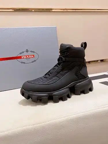 Código de modelo masculino Prada 1yu222c4po talla 3844