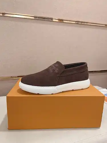 Talla masculina LV 1yu21yupob9po talla 3844