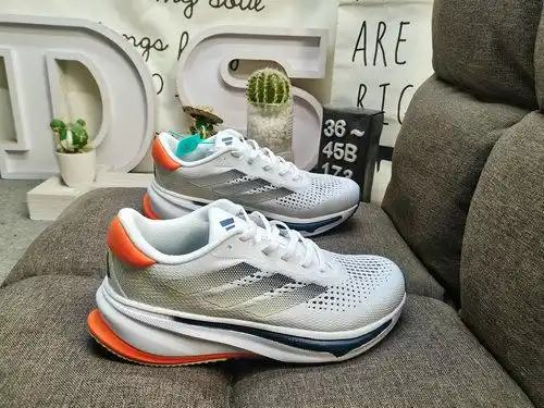 1yu73d Adidas supernova Rise W actualiza la última versión en papel de la versión original, con mate