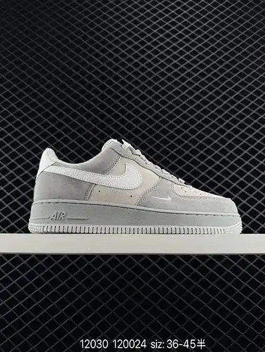 La zapatilla deportiva casual multifuncional de banda baja Nike Air Force 1yu Low Air force, de clas