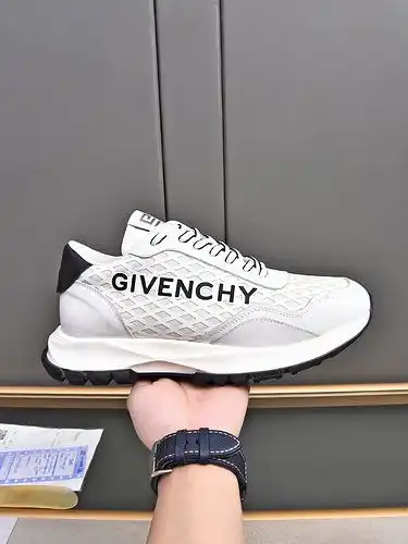 Código de estilo masculino Givenchy 1yu227c1yupo talla 384445 personalizado