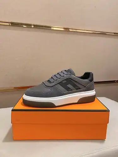Código de modelo masculino Hermes 1yu222b8po talla 3844