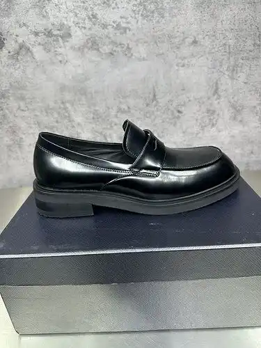 Código de estilo masculino Prada 1yu23poodboo talla 3946