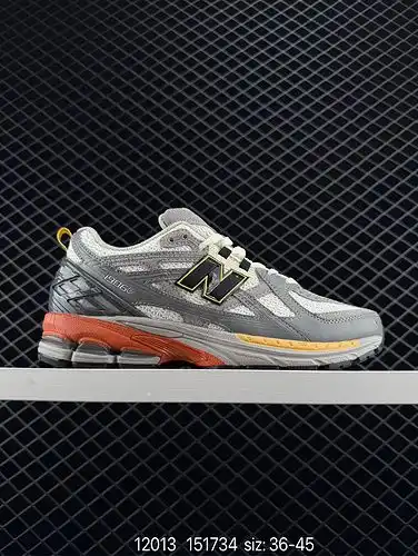 La colección 1yu7boo new balance m1yu9poo 6 es un zapato retro de un solo artículo con elementos ret