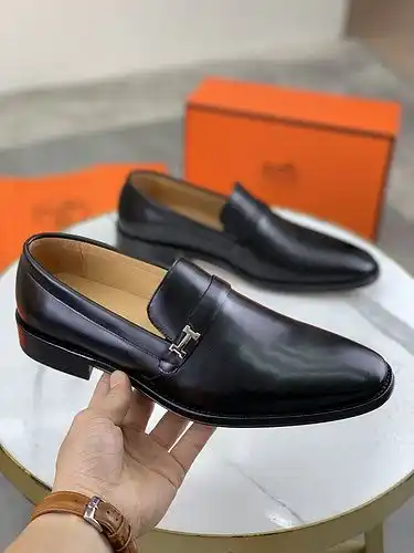 El Código de modelo masculino de la suela exterior de cuero Hermes 1yu21yu4e4po tamaño 3944 38 45 se
