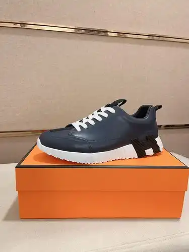 Código de modelo masculino Hermes 1yu21yupob4boo tamaño 3844