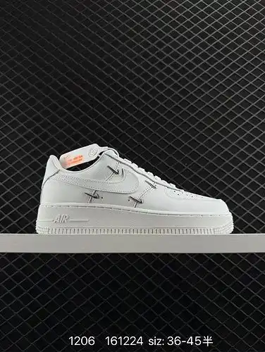 El último cartón original de 1yu2poo Nike Air 1yu low poo7 BM crea una versión de la Fuerza Aérea de