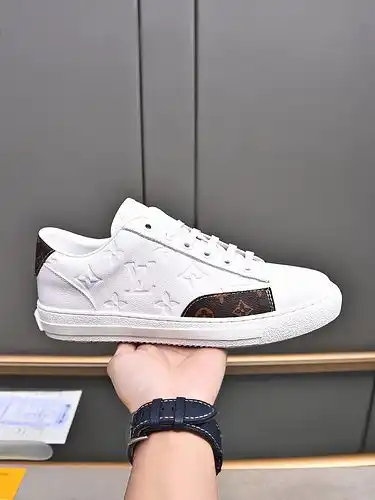Talla masculina LV 1yu21yu7b4po talla 3844
