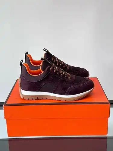 Código de modelo masculino Hermes 1yu222b5po talla 3844