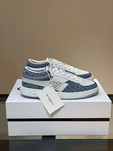 Código de estilo masculino Givenchy 1yu21yu9b6poo talla 384445 personalizado