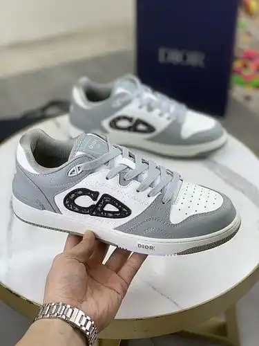 Código de estilo de pareja Dior 1yu224d220 talla femenina 354poo talla masculina 3846 talla masculin
