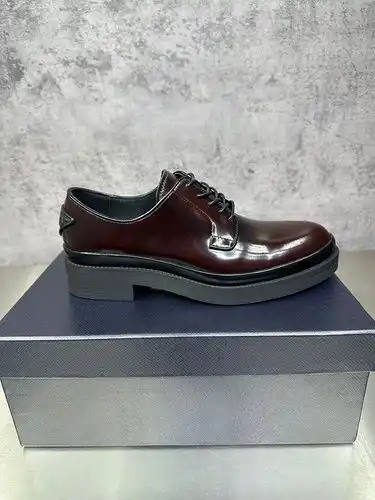 Código de modelo masculino Prada 1yu23pood6poo talla 3946