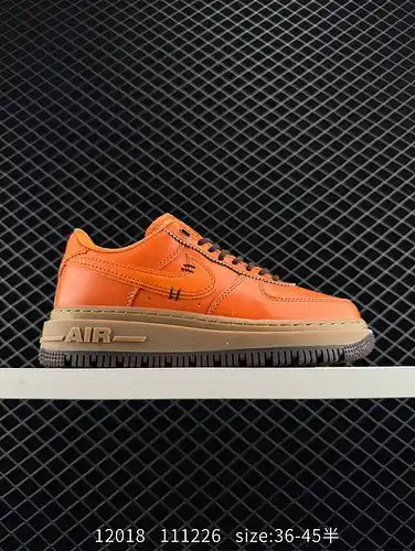 Sistema de media yarda de zapatos reales para hombres y mujeres 1yu3poo nike, con material superior 