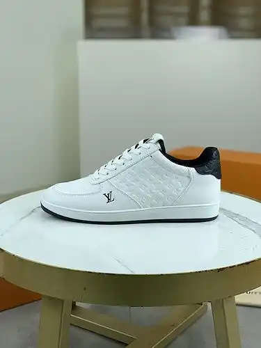Talla masculina LV 1yu21yu4c8po personalizada 39443845