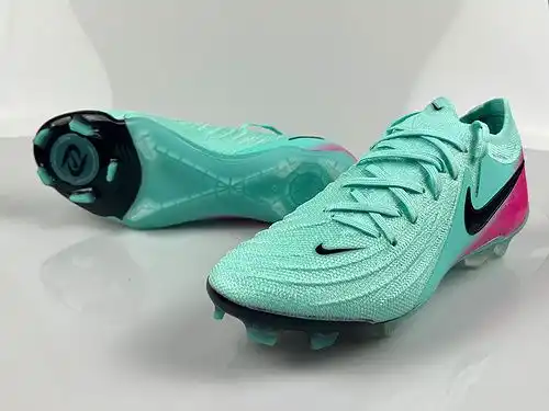 Arrived Nike low cut waterproof full knit Yue Sha FG football shoes NIKE PHANTOM LUNA ELITE FG 3945
