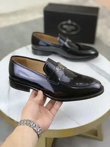Talla masculina con suela de cuero Prada Código 1yu21yu4e2poo talla masculina 39443845 se puede pers