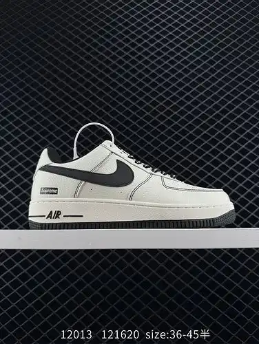 Las zapatillas deportivas casuales multifuncionales de media yarda Nike Air Force 1yu de media yarda