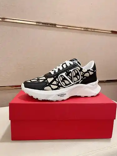 Código de modelo masculino Valentino 1yu222b8po talla 3844