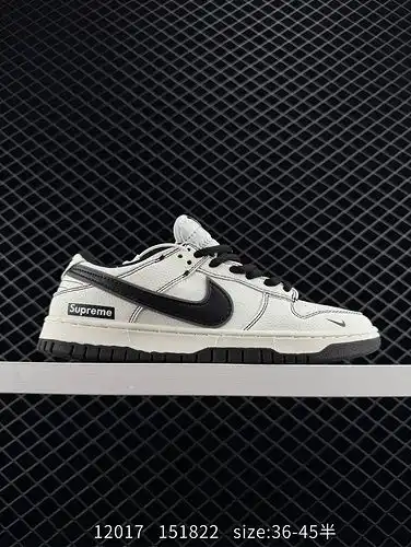 El cuerpo del zapato blanco y azul de la parte inferior conjunta de 1yuyupo nike dunk SB Nike SB est