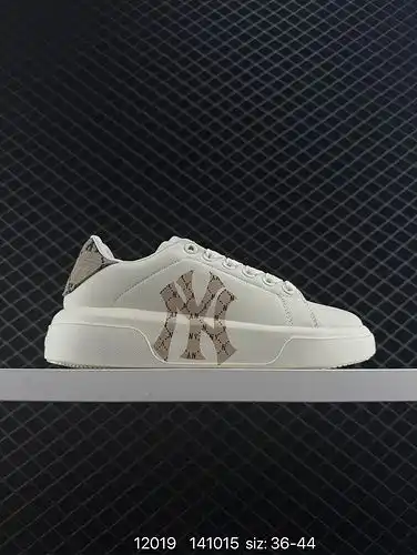 75 MLB chunky class dad shoes New NY Old Flower Men and Women 's shoes Thick sole up White shoes cas