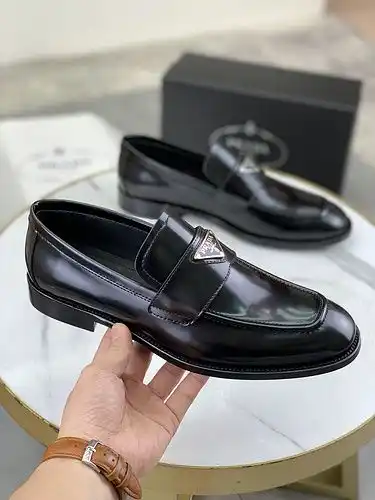 Talla masculina con suela de cuero Prada Código 1yu21yu4e4poo talla masculina 39443845 se puede pers