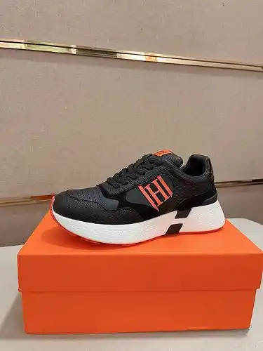 Código de modelo masculino Hermes 1yu222c1yupo talla 3844