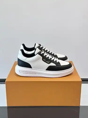 Talla masculina LV 1yu21yu9b4poo personalizada 384445