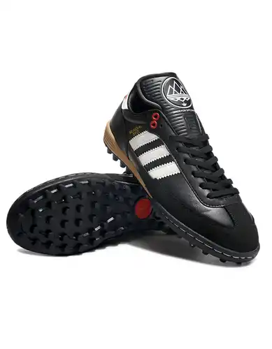 Esquema total de color a la llegada 3945 Adidas World astro 3945