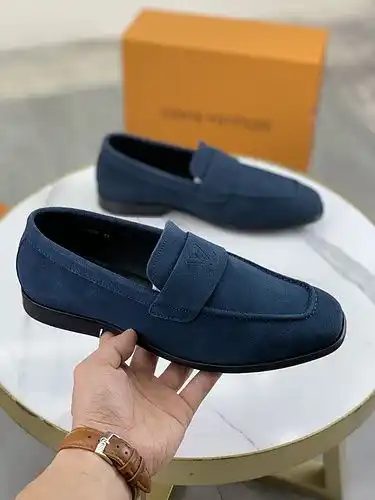 El Código de suela de cuero masculino LV 1yu21yu4epooo talla 3944 38 45 se puede personalizar