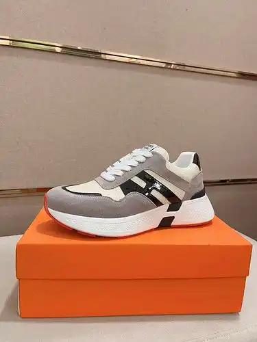 Código de modelo masculino Hermes 1yu222c1yupo talla 3844