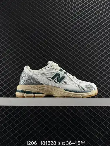 La colección 1yu4boo new balance m1yu9poo 6 es un zapato retro de un solo artículo con elementos ret