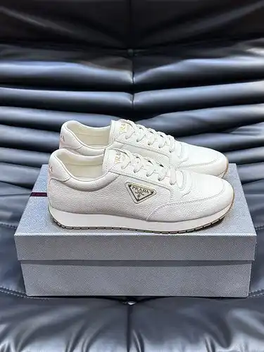 Código de ropa para hombre Prada poo1yupoo3B6poo Tamaño3844