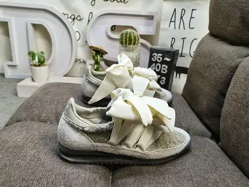 La colección de zapatillas retro 373didias Originals SL 72 og W jq8736 es muy popular en todo el mun