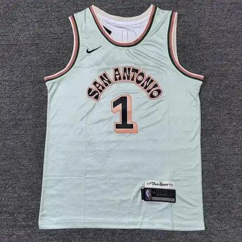 Temporada 2425 Spurs número 1 Yu Wen Ban Yama versión urbana verde claro