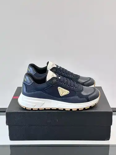 Código de ropa masculina Prada poo1yupoo3c4poo talla 39443845 personalizada