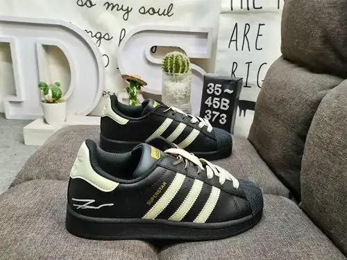 373D Adidas Three Leaf Clover Originals Superstar EG4959 TeamK1yupoo Shell Head Clásico versátil cas