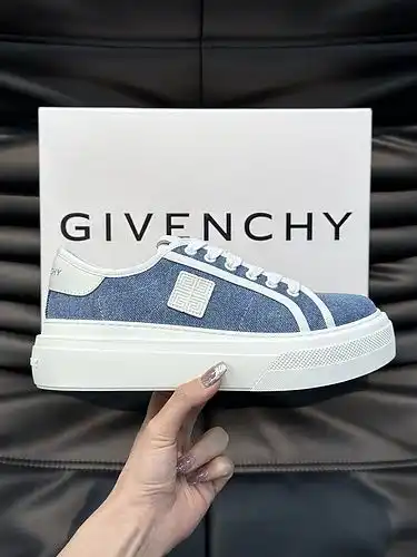 Código de Estilo Givenchy para Hombres poo1yupoo9B3pooSize3844