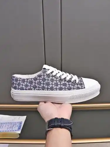 El Código de modelo masculino de Givenchy poo1yupoo8b3boo mide 384445 46 se puede personalizar