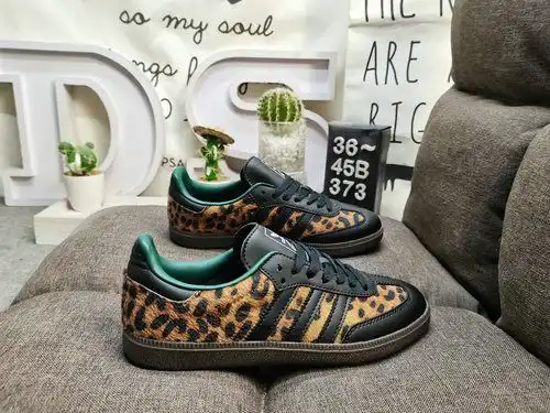 373DAdidas SAMBA OG JI2735 Classic Originals de los últimos 7 años El cuero de ante original se util