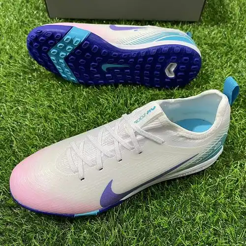 Arrived 3545 Nike Assassin 16th generation top KPU knitted MD grass nail football shoes Nike Air Zoo