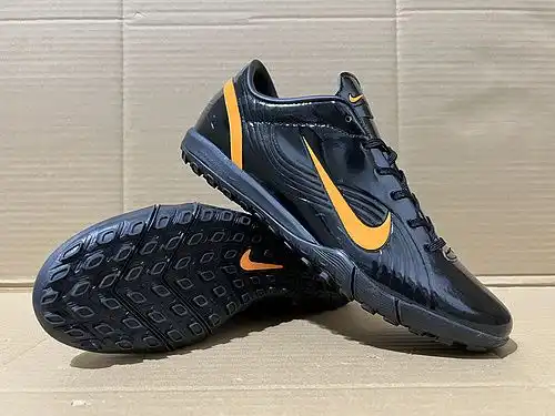 Llegó 3945 Ronaldo cojín de aire réplica serie TF zapatos de fútbol 3945